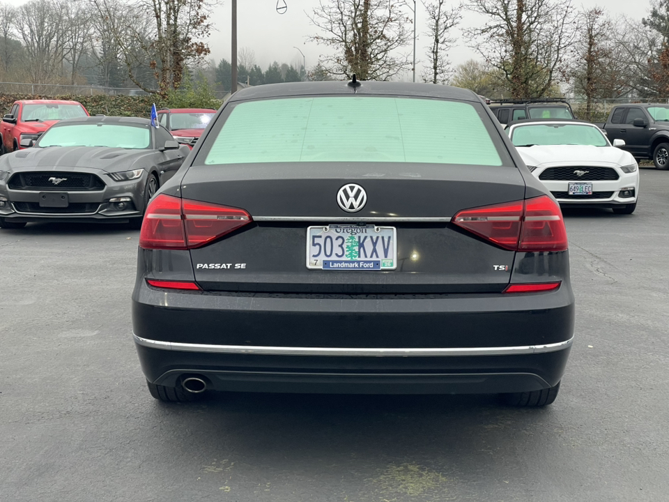 2018 Volkswagen Passat 2.0T SE 4