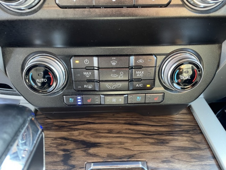 2019 Ford F-150 Lariat 23