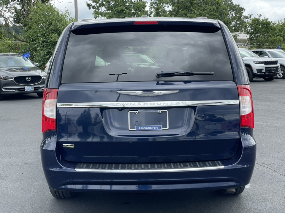 2014 Chrysler Town & Country Touring 4
