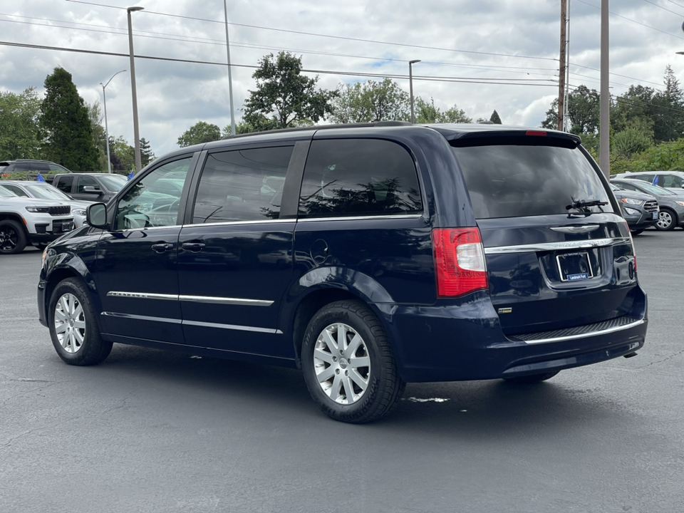 2014 Chrysler Town & Country Touring 5