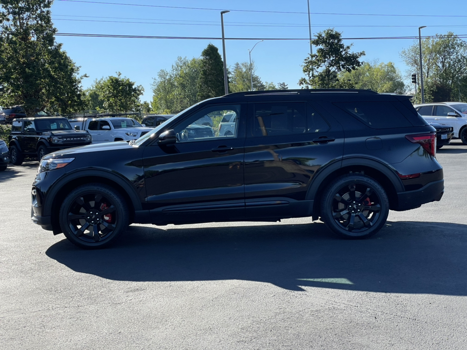 2021 Ford Explorer ST 6