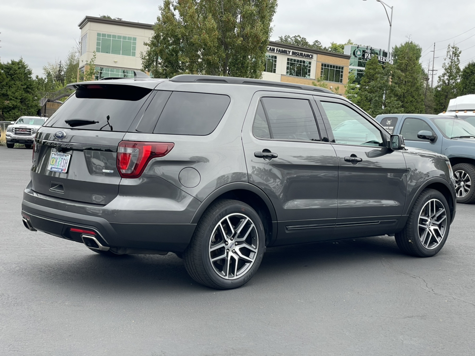 2017 Ford Explorer Sport 3