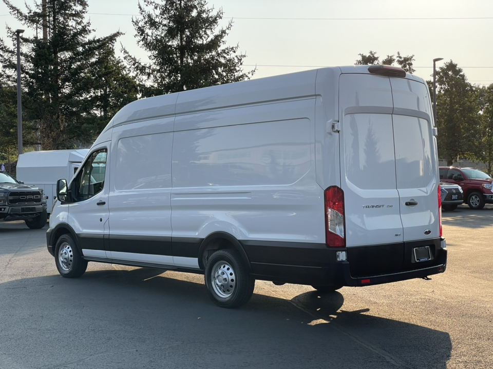 2022 Ford Transit-250 Base 5