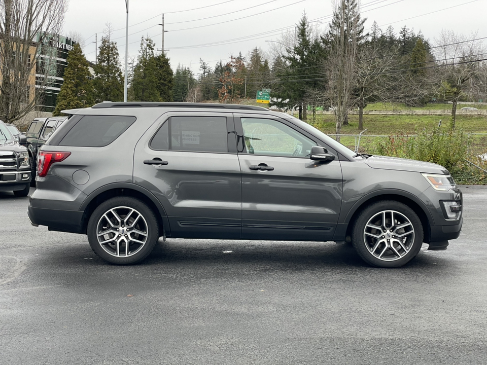 2017 Ford Explorer Sport 2