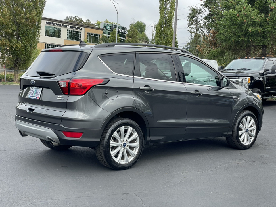 2019 Ford Escape SEL 3