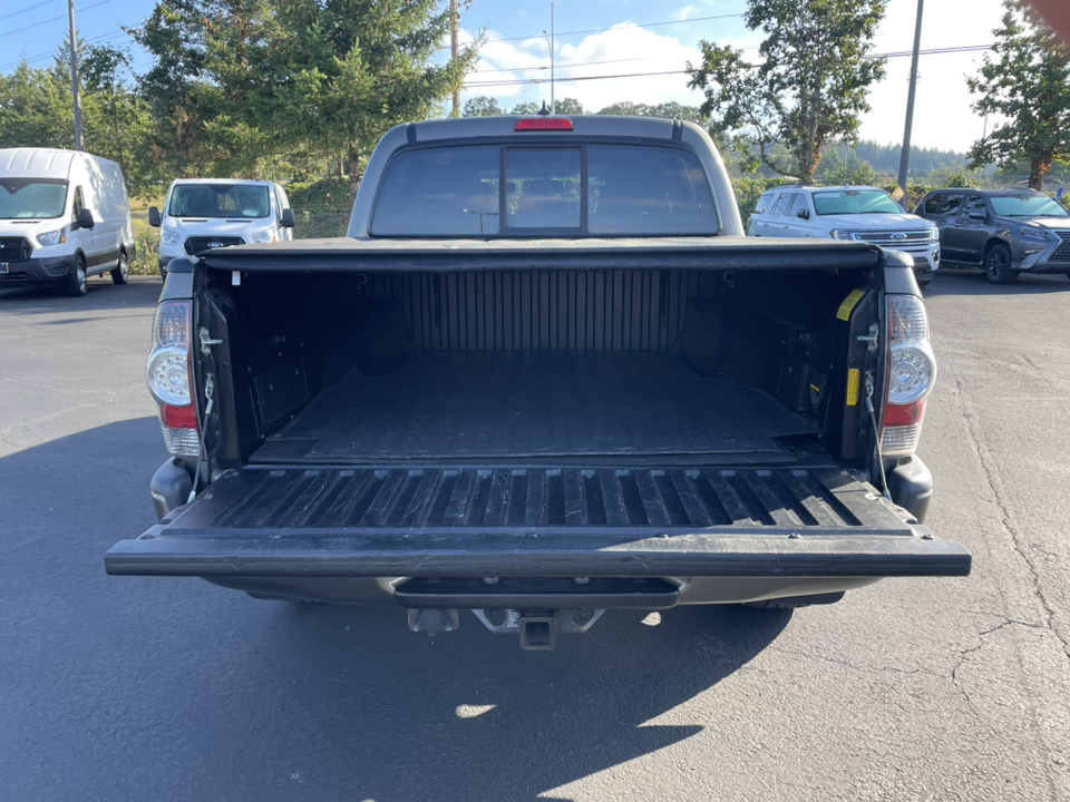 2013 Toyota Tacoma Base 27