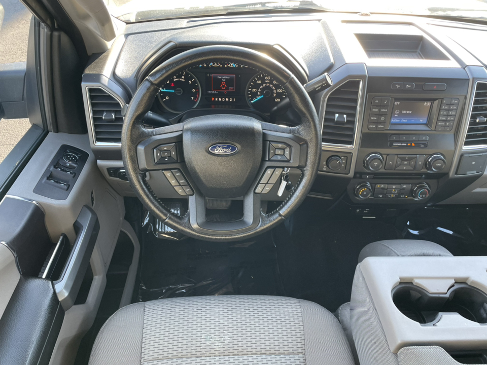 2015 Ford F-150 XLT 12