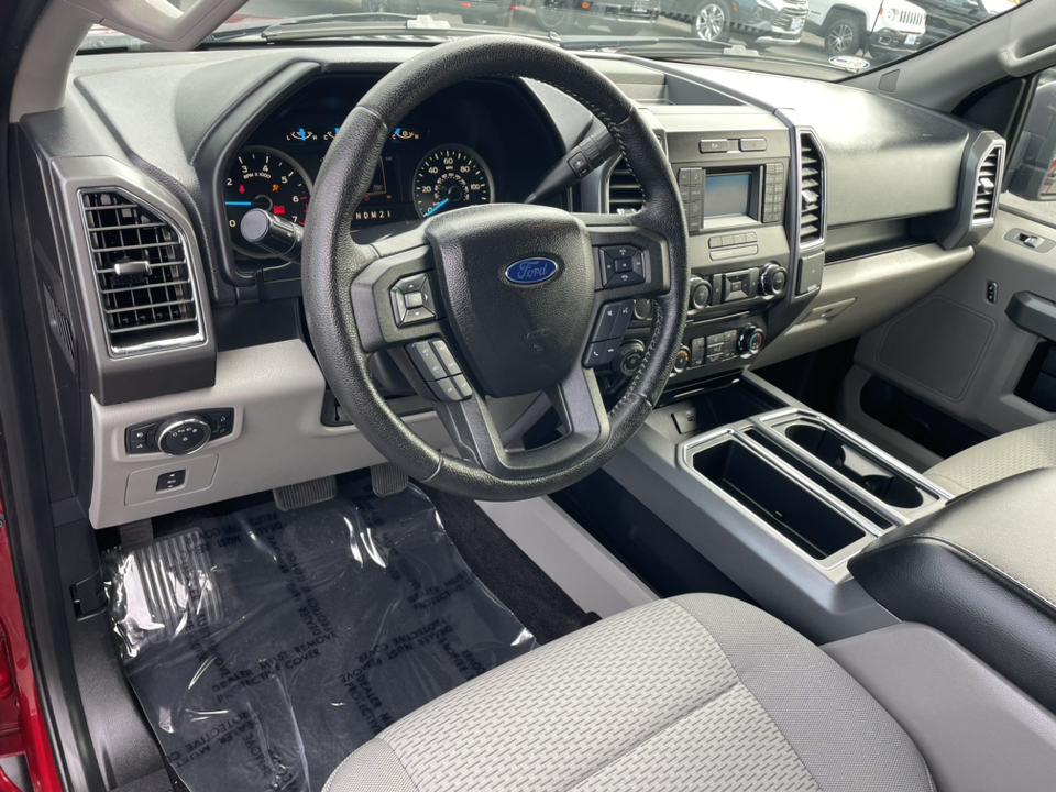 2016 Ford F-150 XLT 11