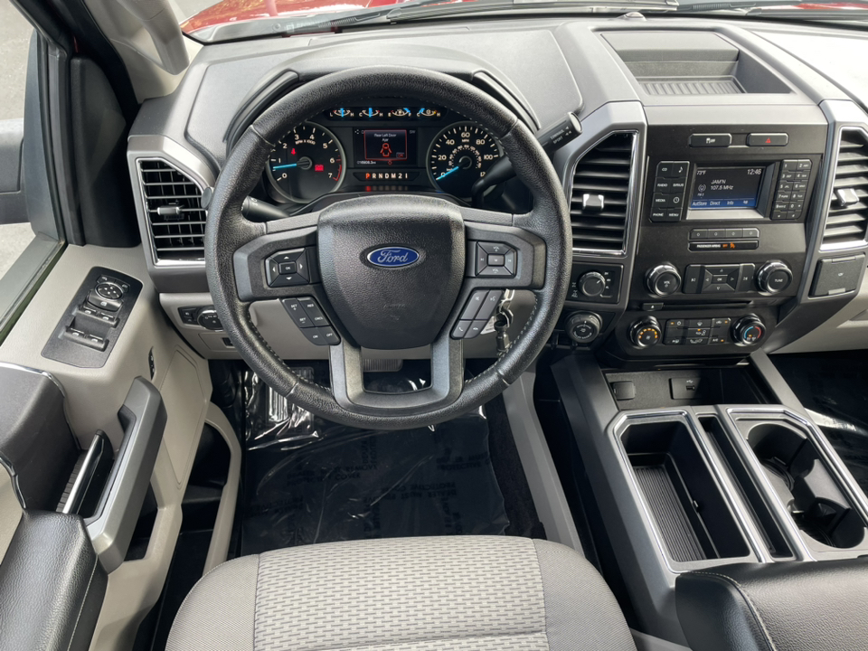 2016 Ford F-150 XLT 12