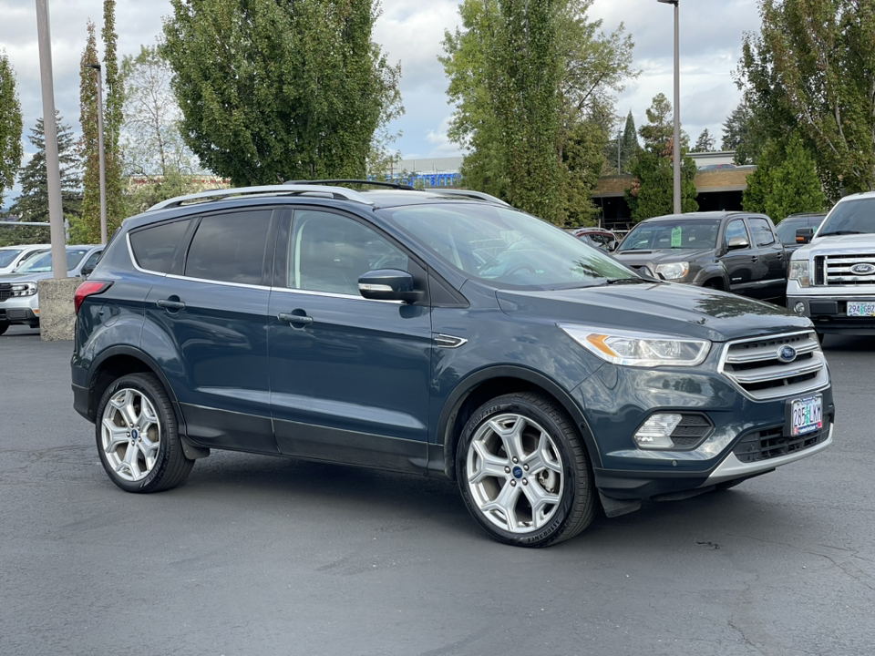 2019 Ford Escape Titanium 1