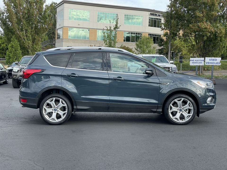 2019 Ford Escape Titanium 2