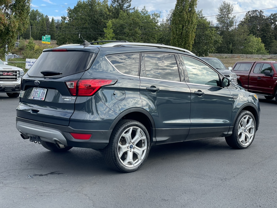 2019 Ford Escape Titanium 3