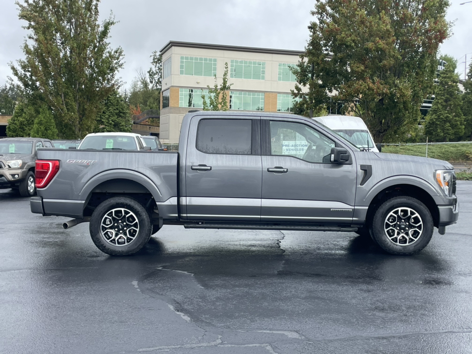 2022 Ford F-150 XLT 2