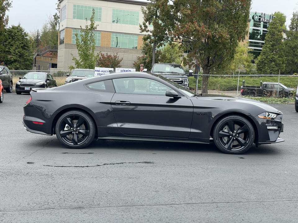 2022 Ford Mustang GT Premium 2