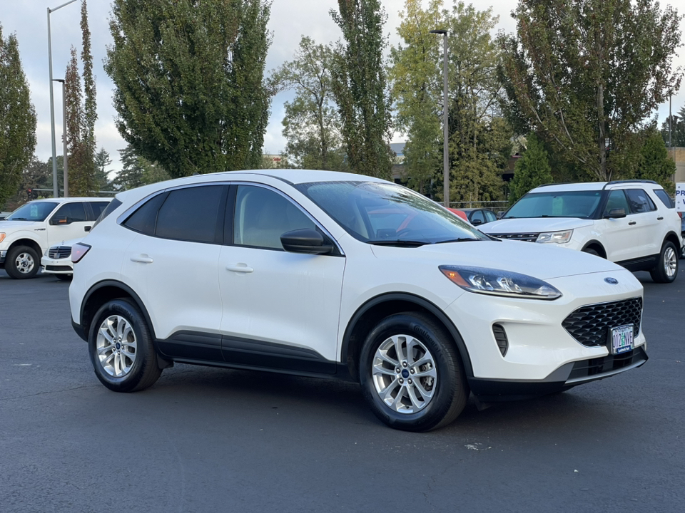 2022 Ford Escape SE 1