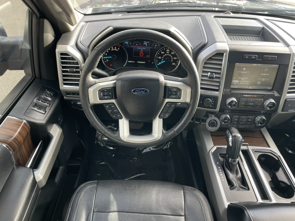 2015 Ford F-150 Lariat 12