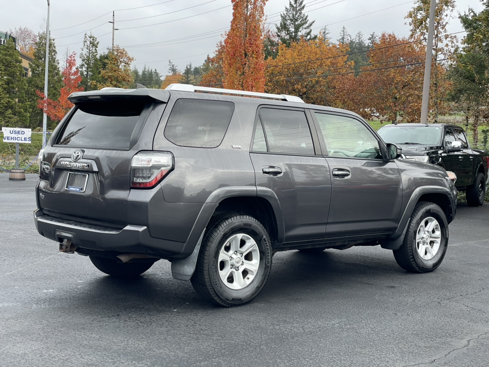 2016 Toyota 4Runner SR5 3