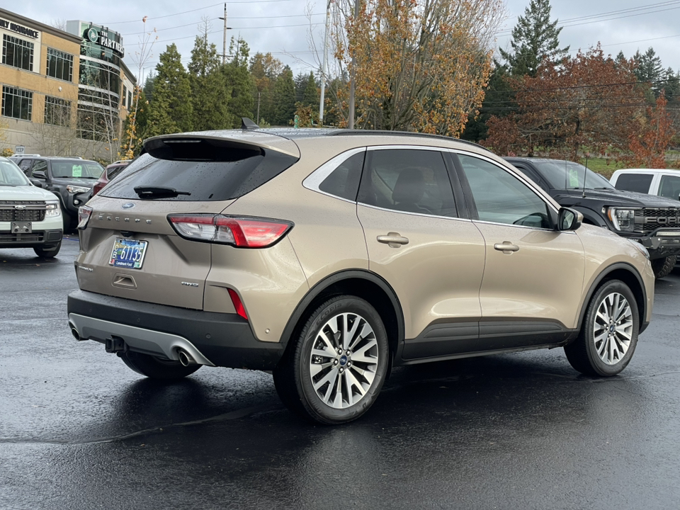 2020 Ford Escape Titanium 3