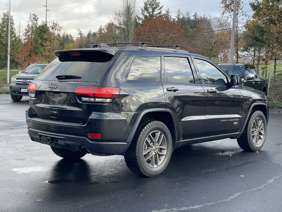 2016 Jeep Grand Cherokee 75th Anniversary Edition 3