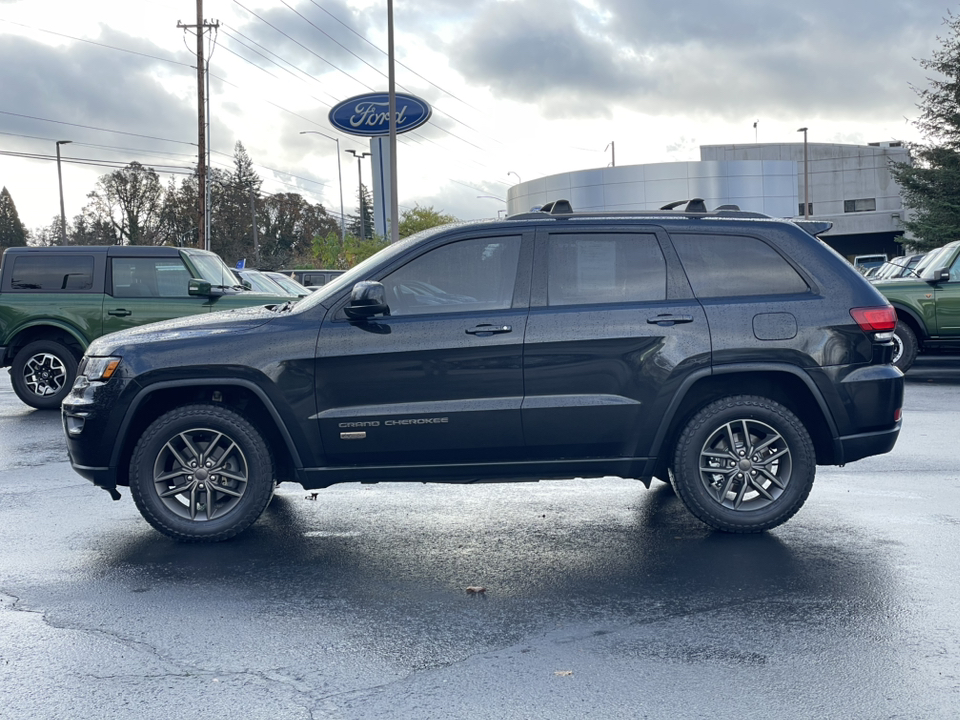 2016 Jeep Grand Cherokee 75th Anniversary Edition 6