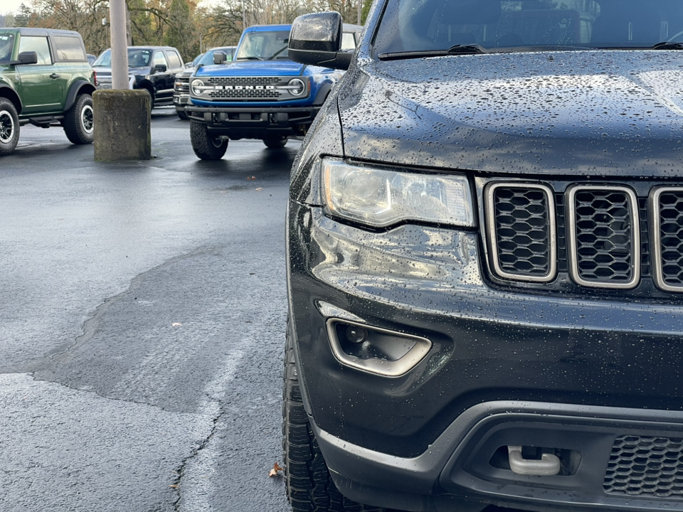 2016 Jeep Grand Cherokee 75th Anniversary Edition 8