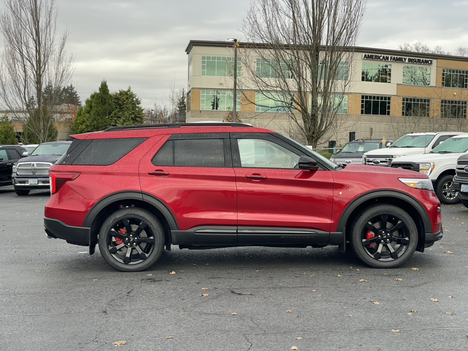 2023 Ford Explorer ST 2