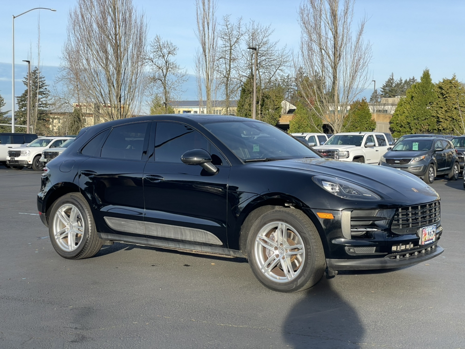 2021 Porsche Macan Base 1