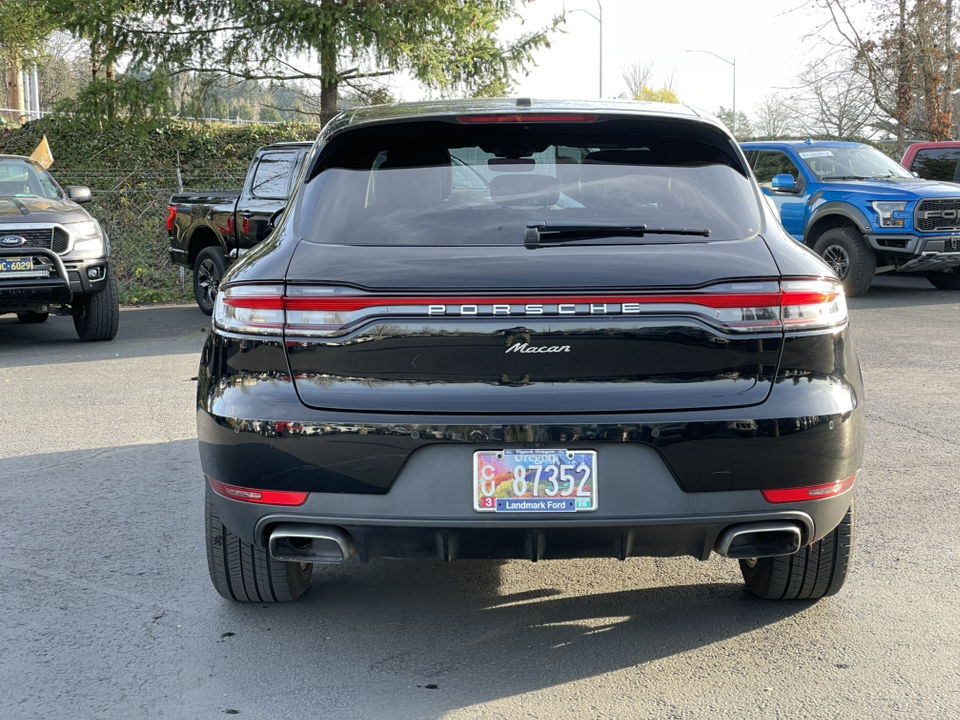 2021 Porsche Macan Base 4