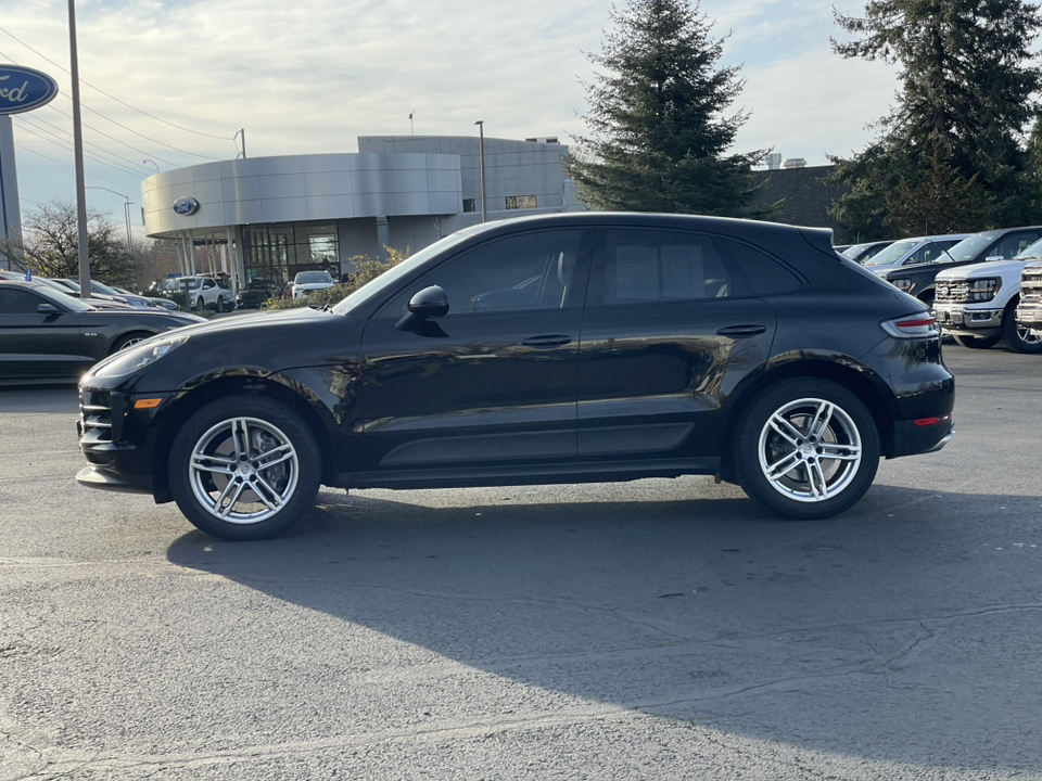 2021 Porsche Macan Base 6