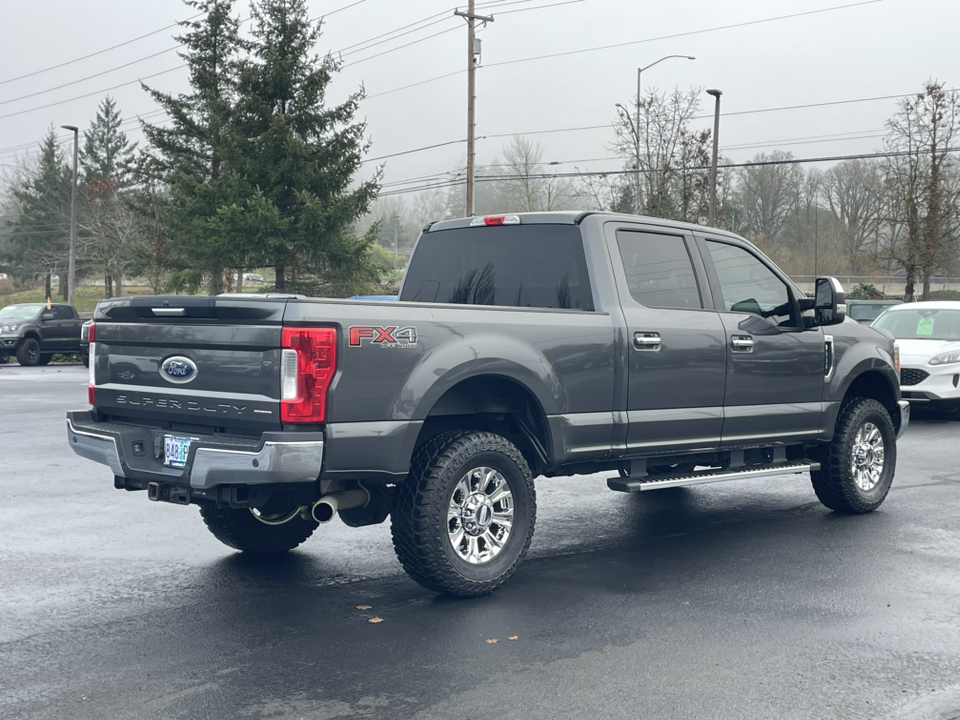 2017 Ford F-250SD XLT 3