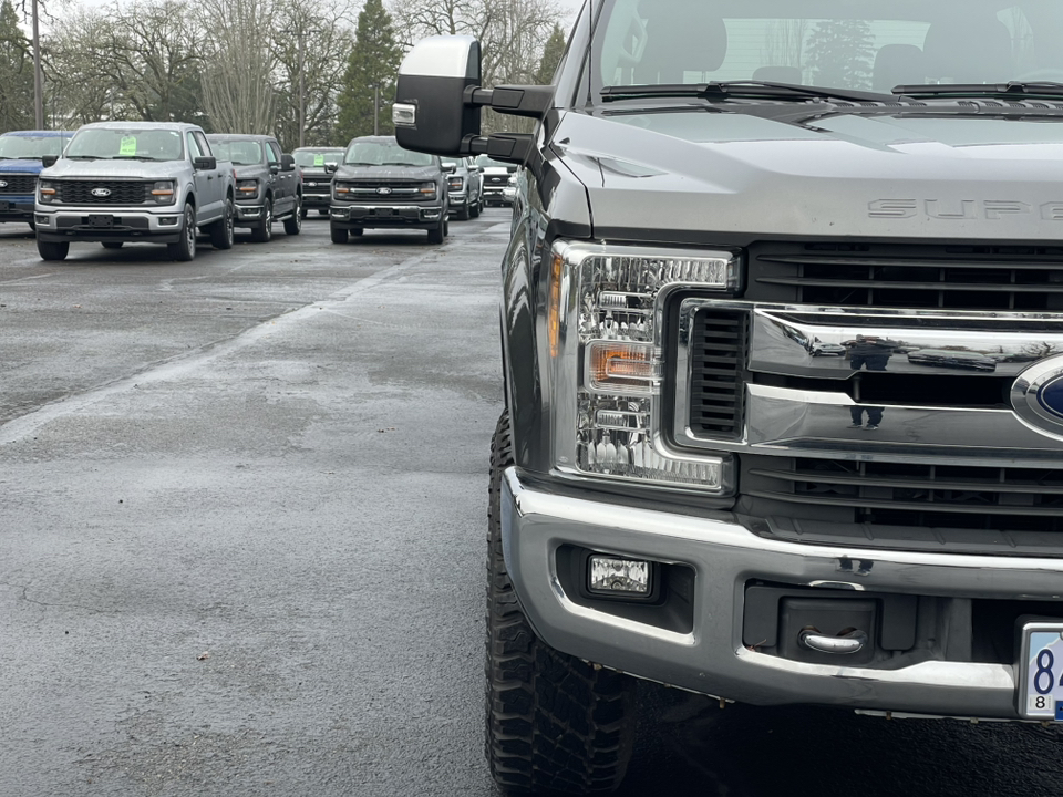 2017 Ford F-250SD XLT 8