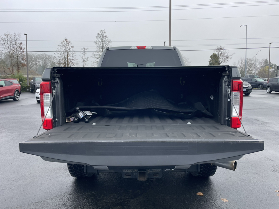 2017 Ford F-250SD XLT 26