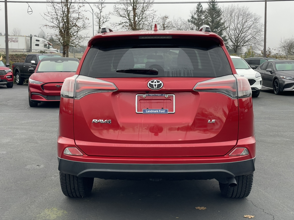 2016 Toyota RAV4 LE 4