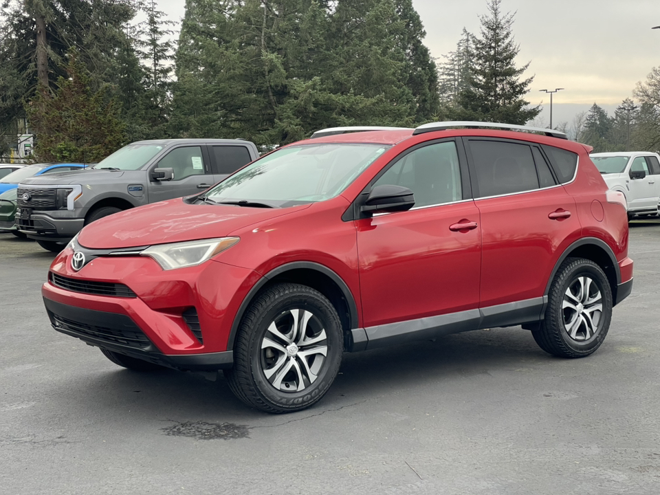 2016 Toyota RAV4 LE 7