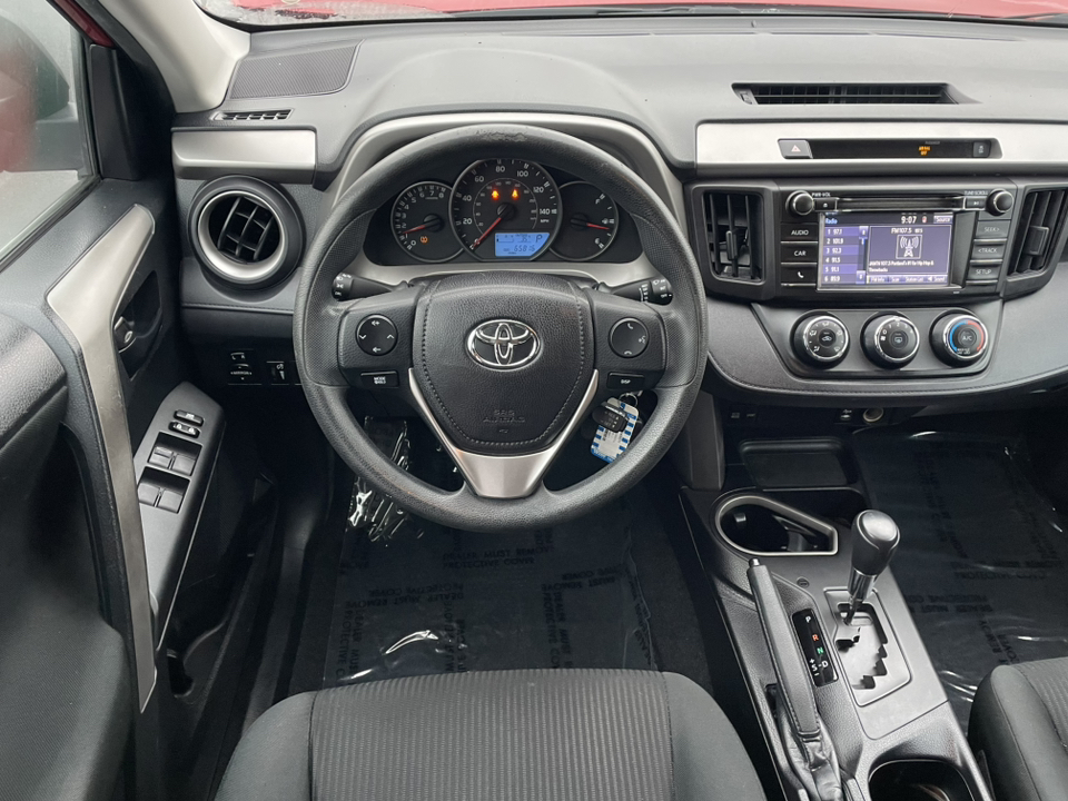 2016 Toyota RAV4 LE 12