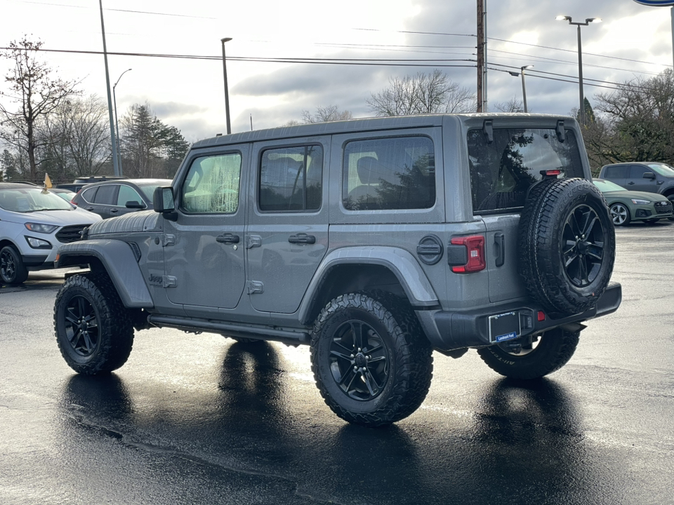 2022 Jeep Wrangler Unlimited Sahara Altitude 5