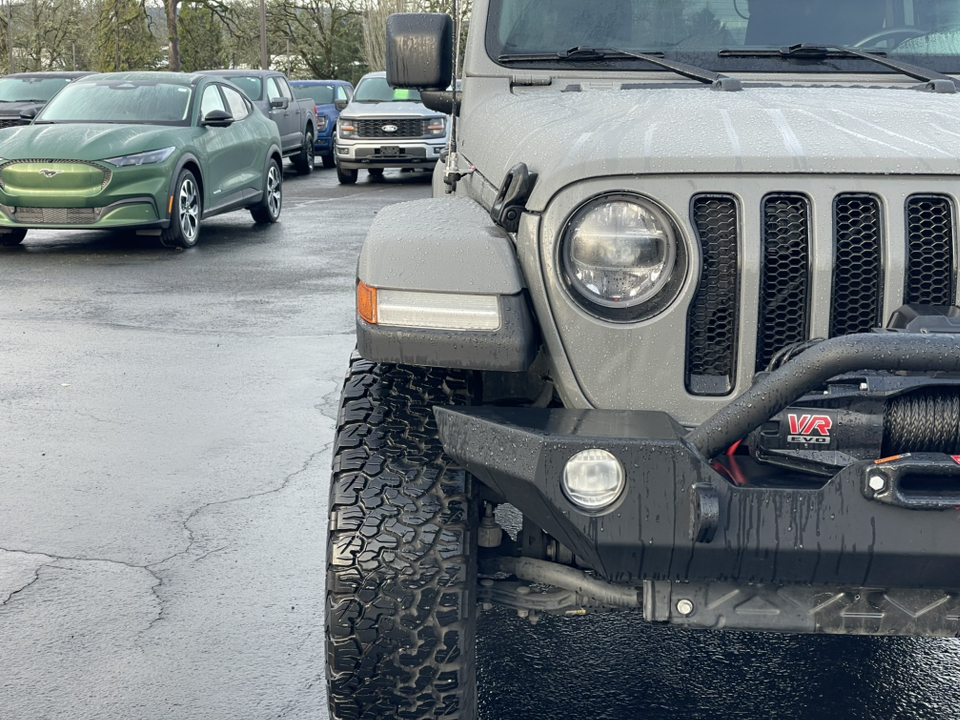 2022 Jeep Wrangler Unlimited Sahara Altitude 8