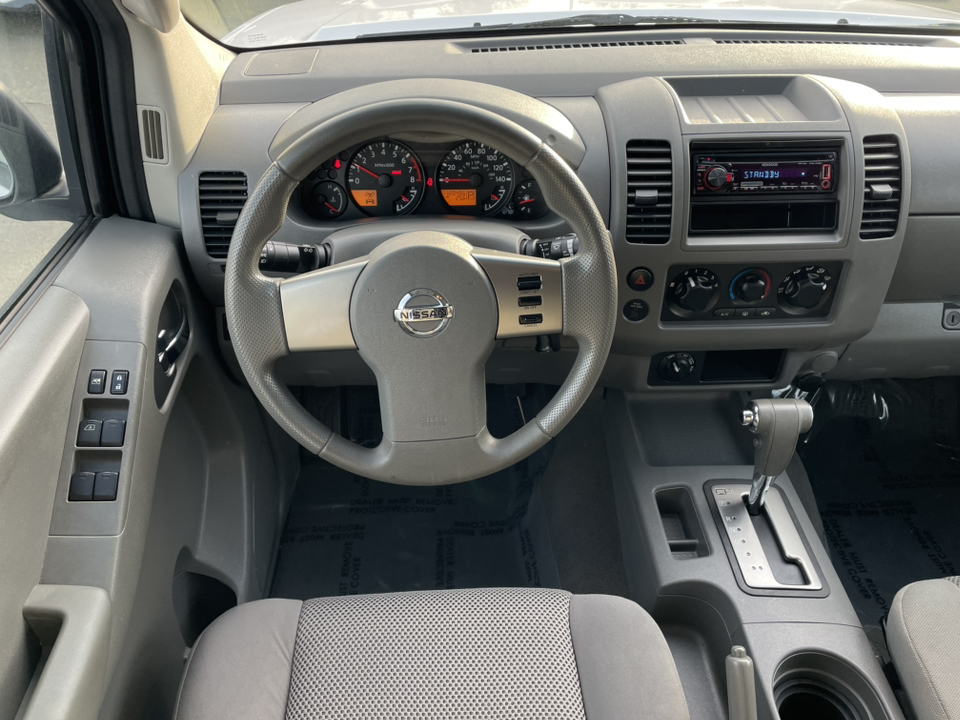 2008 Nissan Frontier SE 12