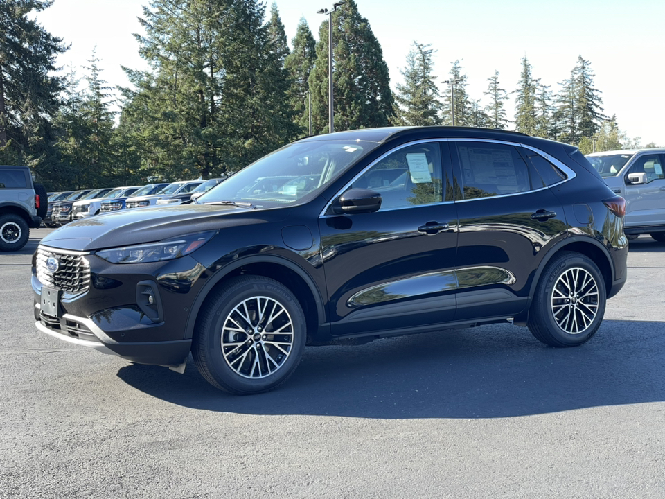 2024 Ford Escape Plug-In Hybrid 3