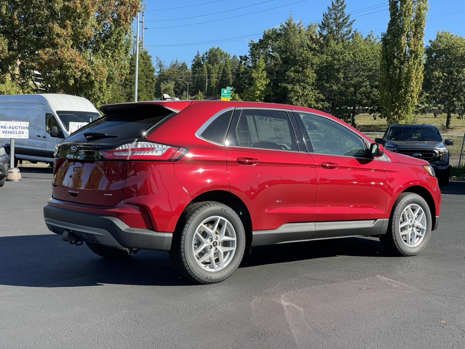 2024 Ford Edge SEL 2