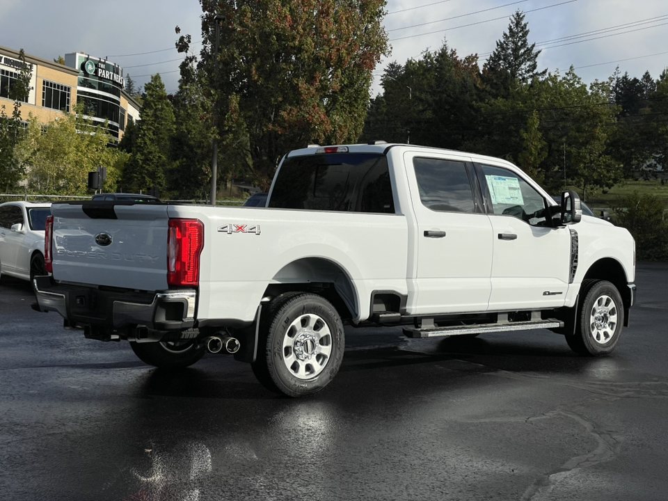 2024 Ford F-250SD XLT 2