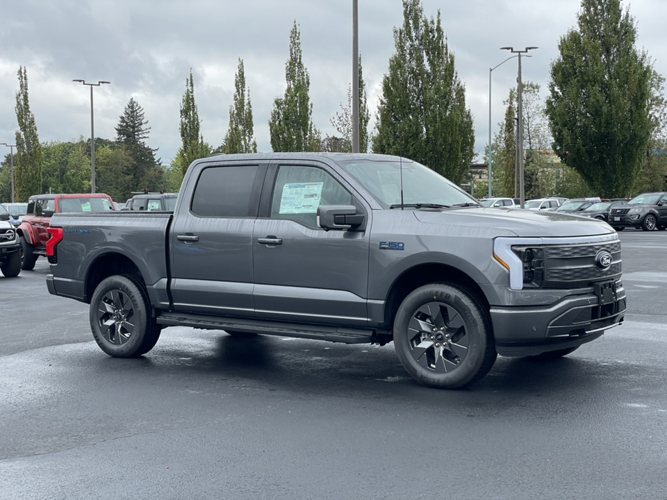 2024 Ford F-150 Lightning Lariat 1