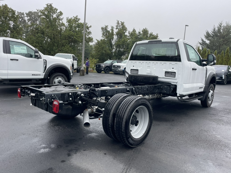 2024 Ford F-550SD XL 3