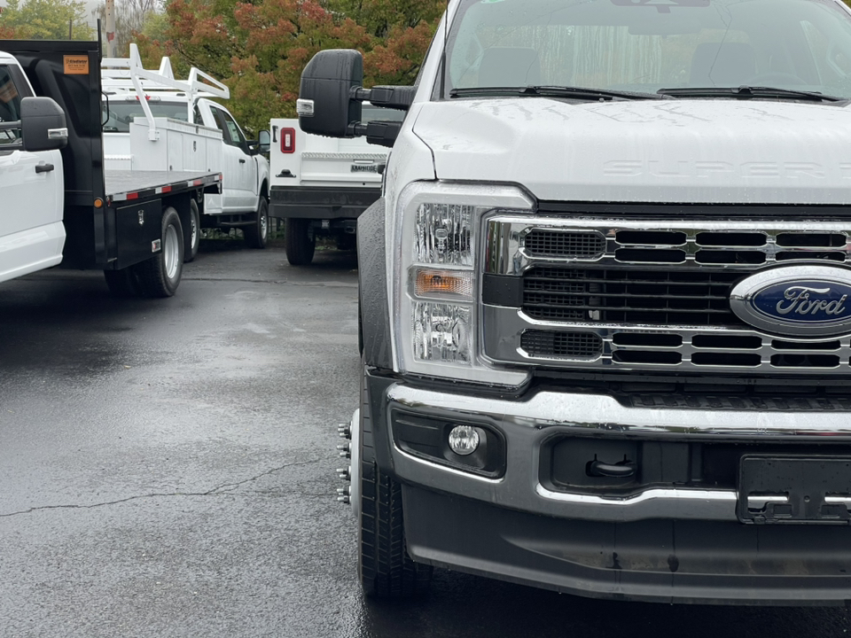 2024 Ford F-550SD XL 8