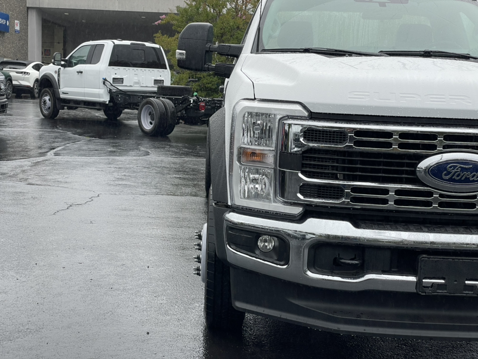 2024 Ford F-550SD XL 8