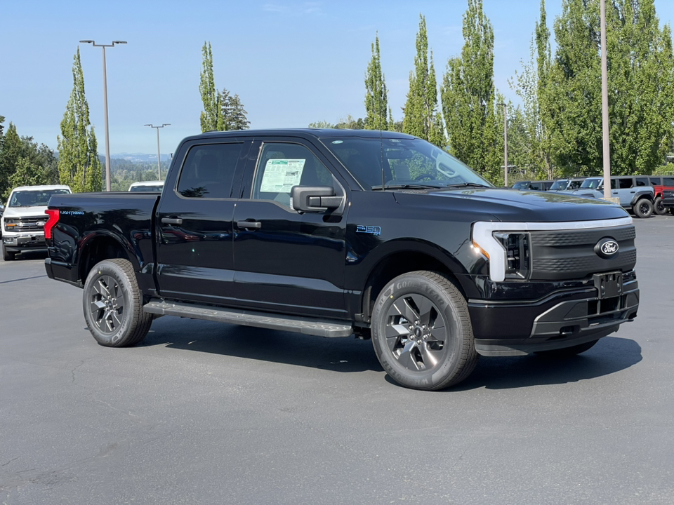 2024 Ford F-150 Lightning XLT 1