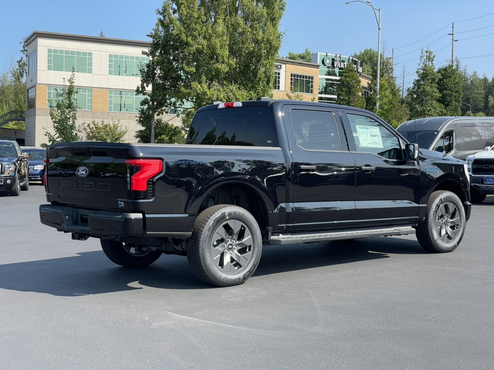 2024 Ford F-150 Lightning XLT 2