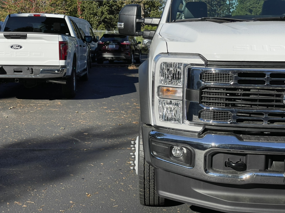 2024 Ford F-550SD XL 8