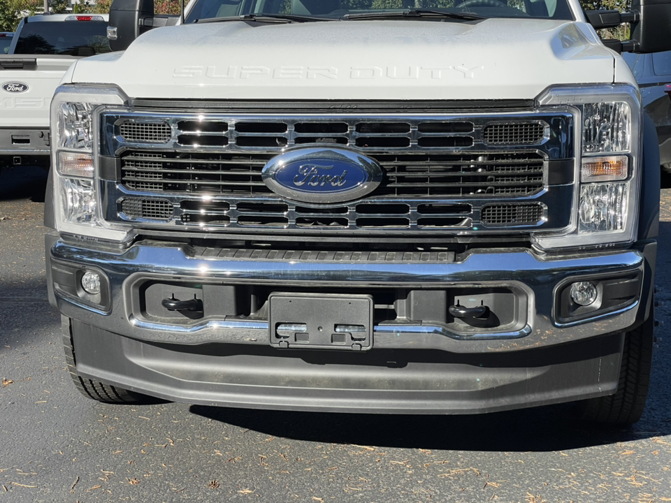 2024 Ford F-550SD XL 9