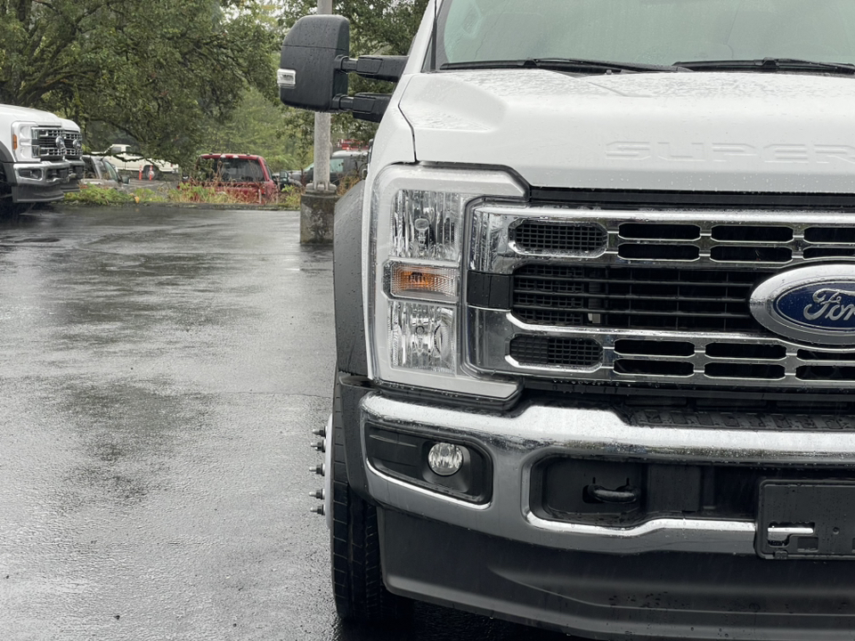 2024 Ford F-550SD XL 8